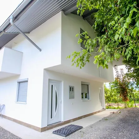 River 5 Appartamento *