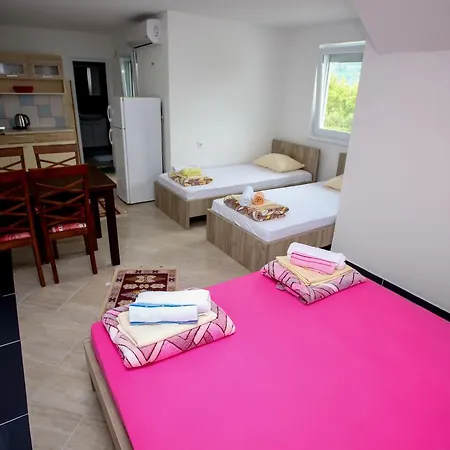 Appartamento River 5 *